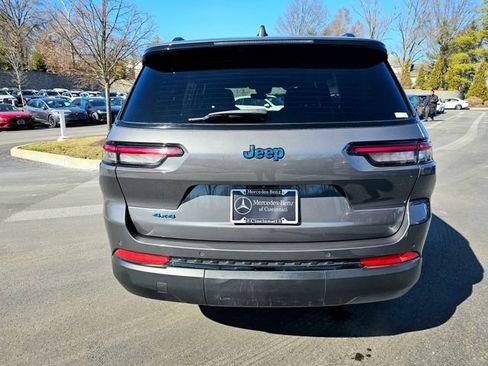 Used 2023 Jeep Grand Cherokee L Altitude image 9