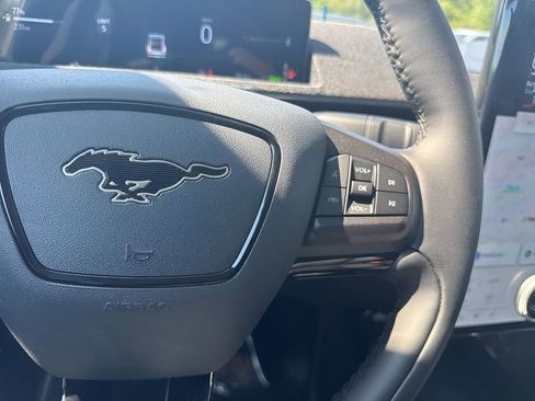 Used 2026 Ford Mustang Mach-E Premium w/ Technology Package AWD/4WD image 16