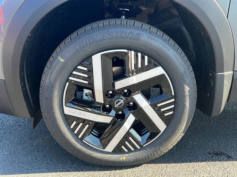 New 2026 Nissan Kicks SV w/ SV Premium Package image 8