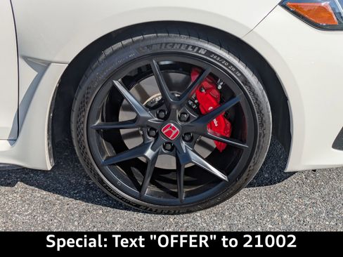 Used 2023 Honda Civic Type R image 12