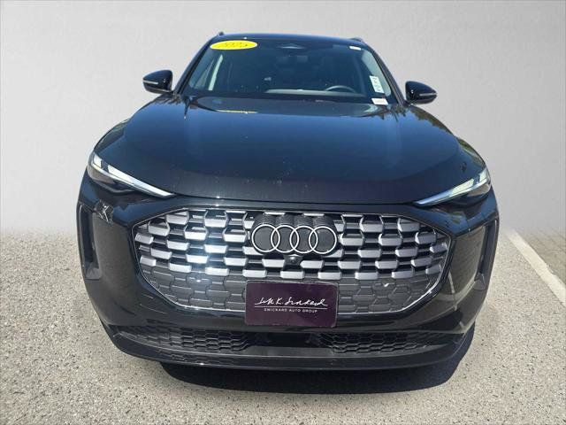 Used 2025 Audi Q5 Premium w/ Convenience Package AWD/4WD image 8
