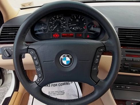 Used 2005 BMW 325xi Sedan AWD/4WD image 19
