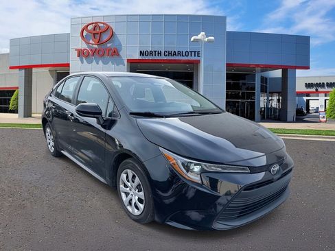 Used 2024 Toyota Corolla LE image 1