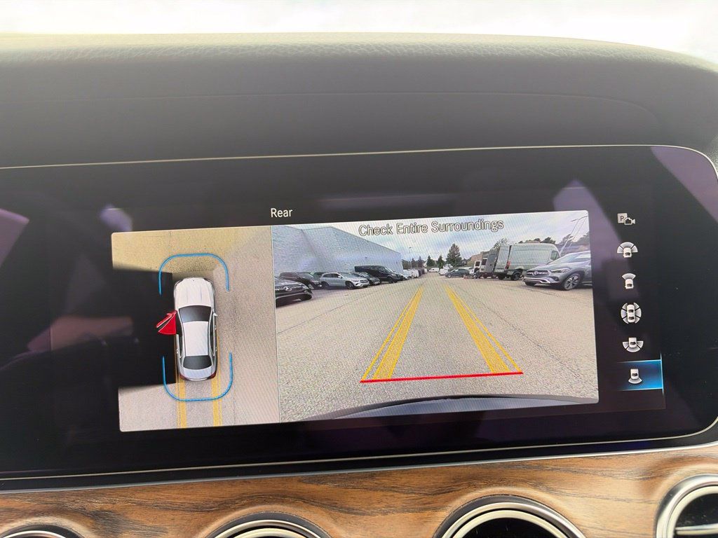 Used 2023 Mercedes-Benz E 350 4MATIC Sedan image 19