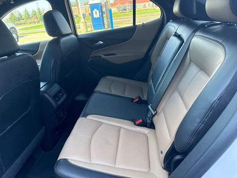 Used 2023 Chevrolet Equinox Premier AWD/4WD image 29