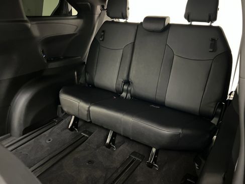 Used 2023 Toyota Sienna XSE w/ XSE Plus Package AWD/4WD image 25