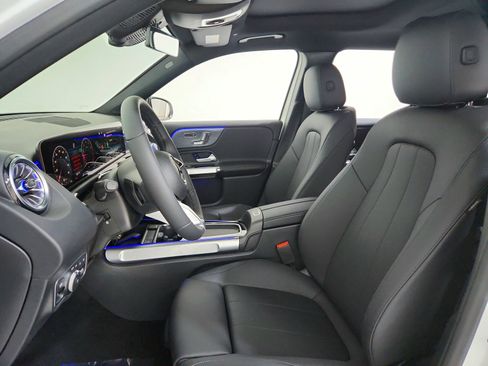 Certified 2026 Mercedes-Benz GLB 250 image 17