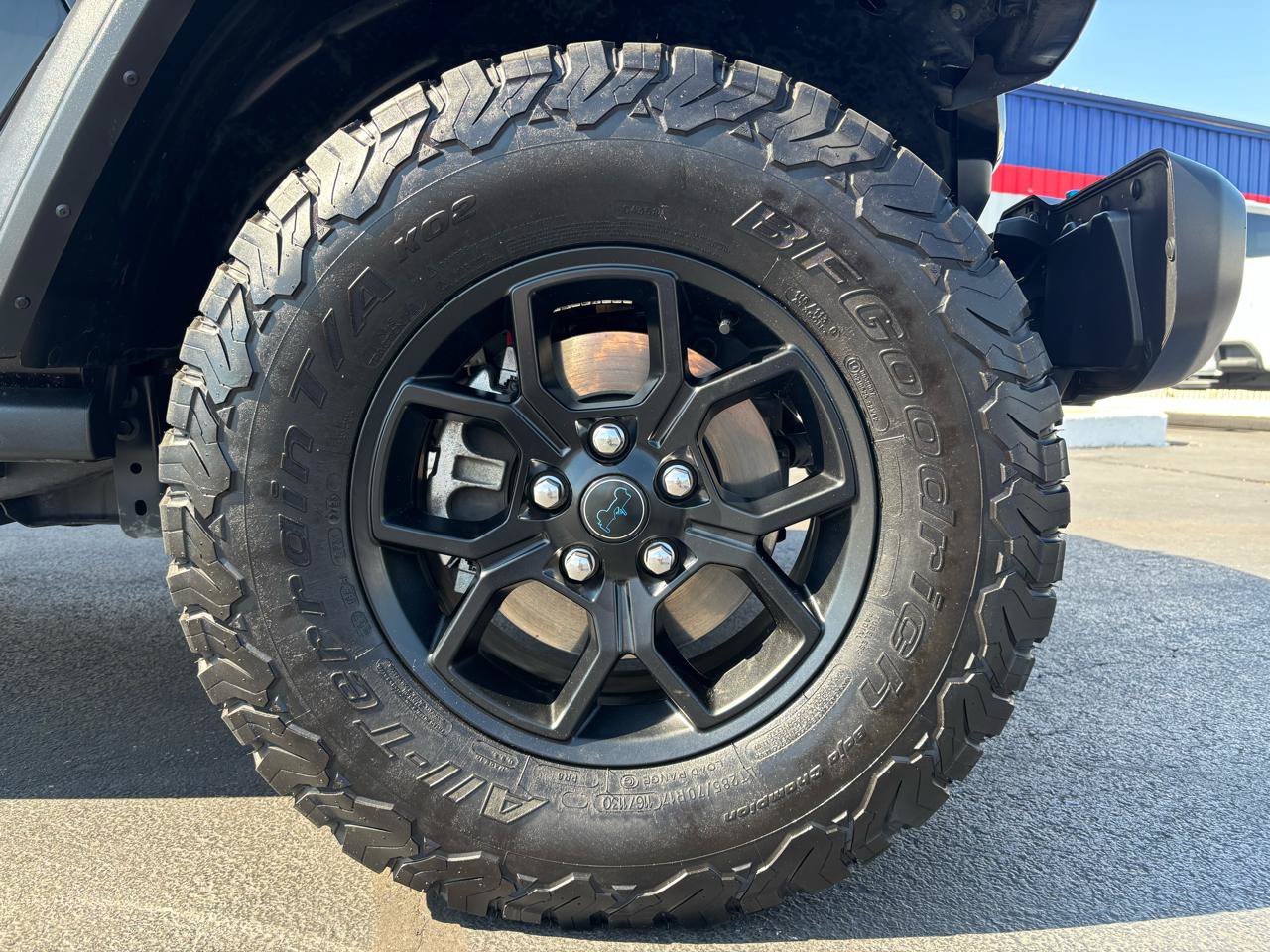 Used 2024 Jeep Wrangler Unlimited AWD/4WD image 35