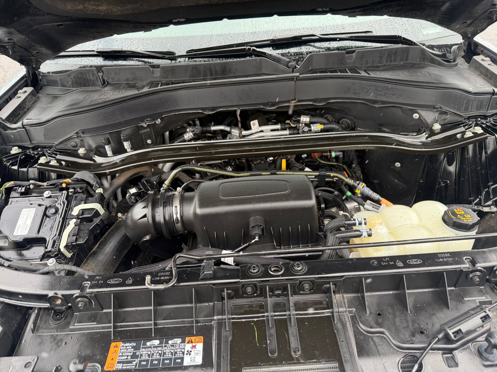 Used 2021 Ford Explorer Limited w/ Equipment Group 301A AWD/4WD image 32