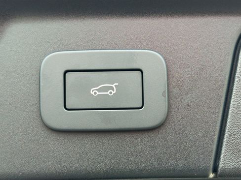 New 2026 Land Rover Range Rover Velar Belgravia AWD/4WD image 12