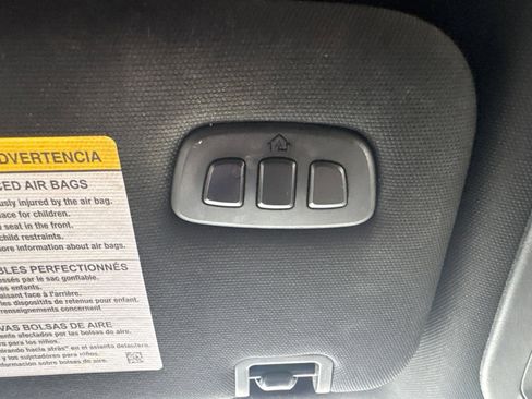 Used 2022 Ford Explorer King Ranch AWD/4WD image 32