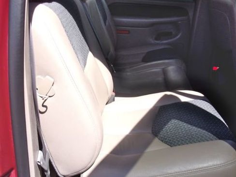 Used 2004 Chevrolet Avalanche Z71 w/ Preferred Equipment Group image 22