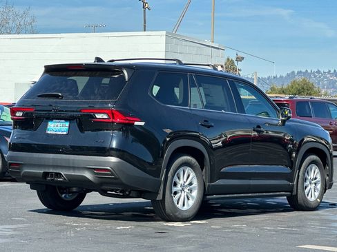 New 2026 Toyota Grand Highlander XLE image 5