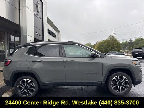 Used 2022 Jeep Compass Limited image 4