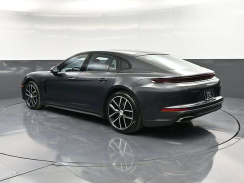 Certified 2024 Porsche Panamera 4 image 3