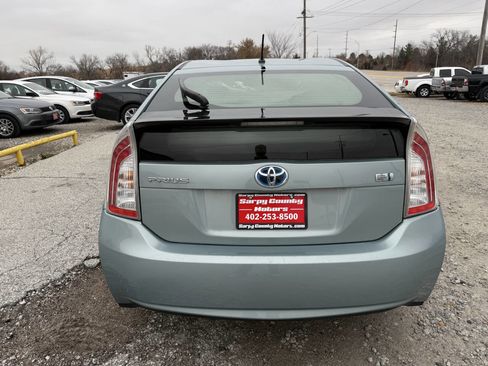 Used 2012 Toyota Prius Two image 4
