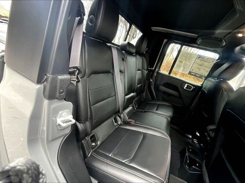 Used 2021 Jeep Gladiator Overland w/ Popular Equipment Package image 15