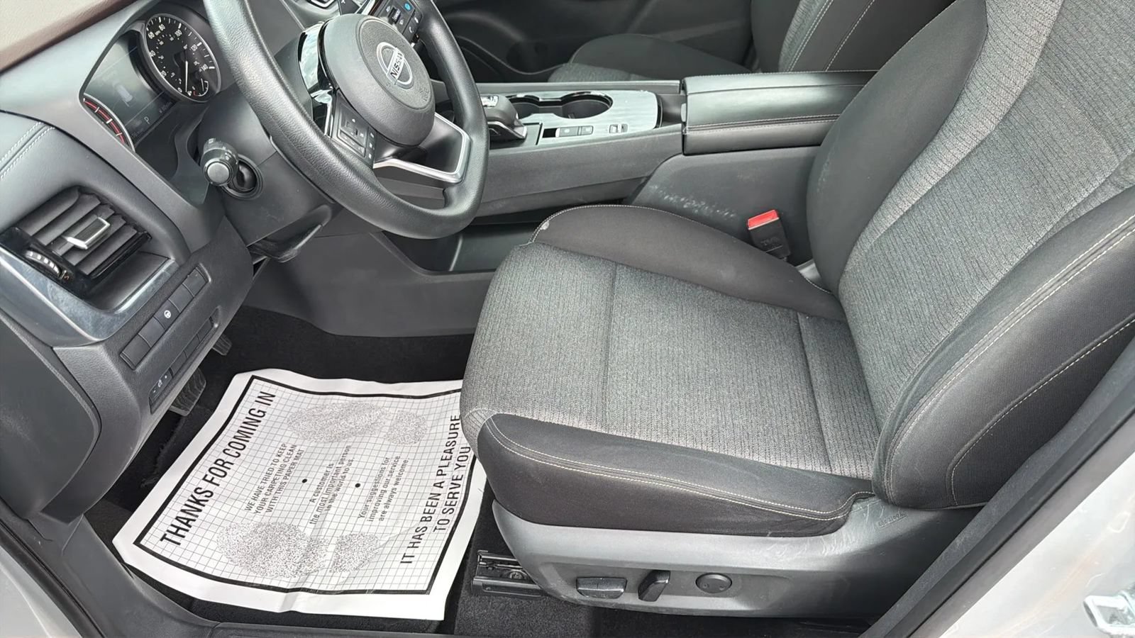 Used 2021 Nissan Rogue SV FWD image 13
