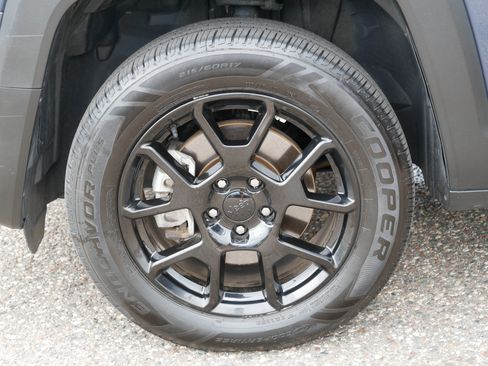 Used 2020 Jeep Renegade Altitude AWD/4WD image 15