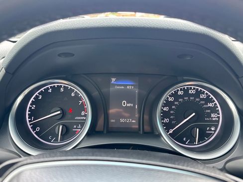 Used 2018 Toyota Camry SE image 15