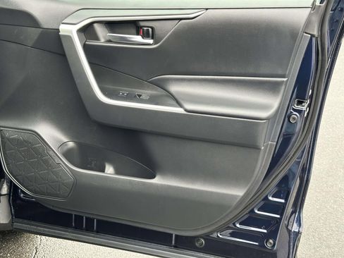 Used 2023 Toyota RAV4 XLE w/ Convenience Package image 27