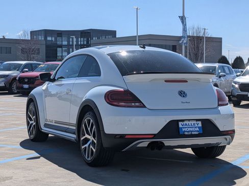 Used 2018 Volkswagen Beetle 2.0T Dune image 8