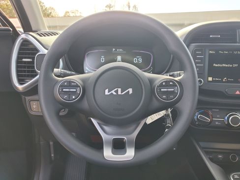 New 2025 Kia Soul LX image 25
