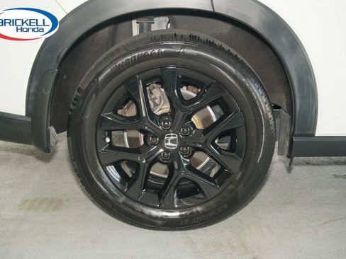 Certified 2024 Honda HR-V Sport image 40