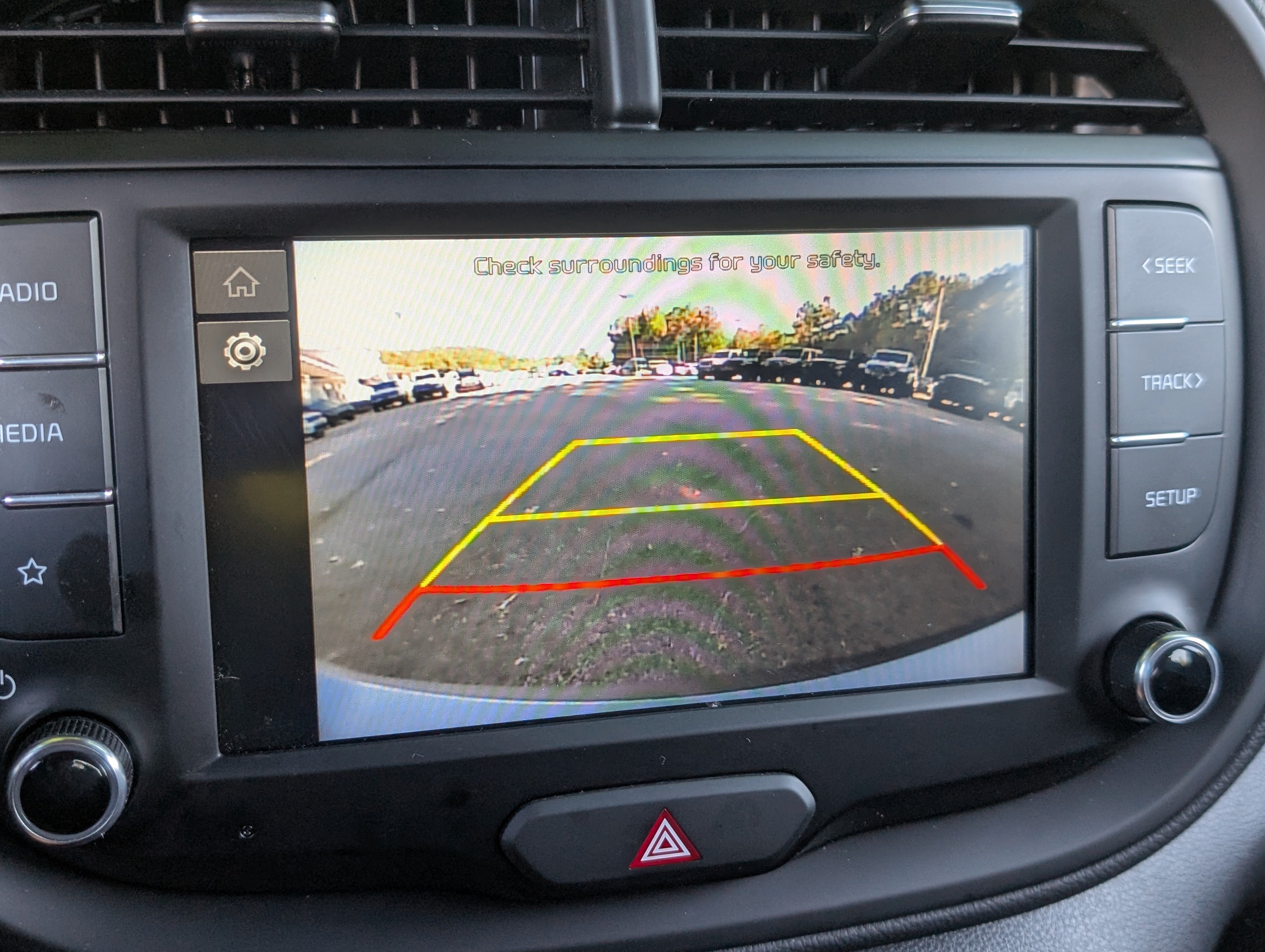 Used 2025 Kia Soul LX w/ LX Technology Package FWD image 25