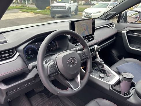 Used 2025 Toyota RAV4 XSE w/ Weather Package AWD/4WD image 10