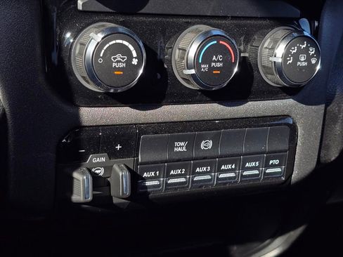 New 2026 RAM 5500 Tradesman w/ Chrome Appearance Group image 9