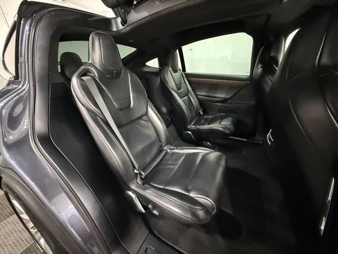 Used 2017 Tesla Model X 75D AWD/4WD image 18