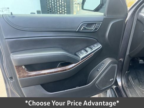 Used 2018 Chevrolet Suburban LT image 44