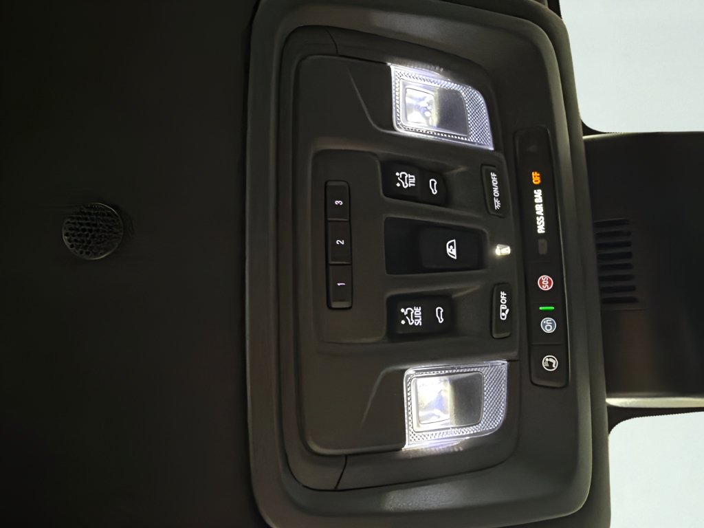 Certified 2025 GMC Sierra 2500 Denali Ultimate w/ LPO, GMC Protection Package AWD/4WD image 26