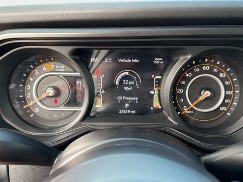 Used 2024 Jeep Wrangler Unlimited Rubicon image 26