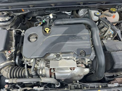 Used 2020 Chevrolet Malibu LT image 25