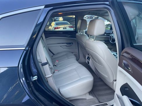 Used 2015 Cadillac SRX Luxury w/ Driver Awareness Package image 22