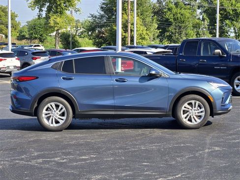 New 2025 Buick Envista Preferred w/ Convenience I Package image 2