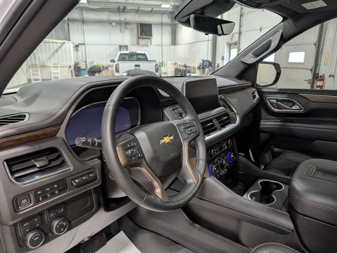 Used 2023 Chevrolet Tahoe High Country AWD/4WD image 15