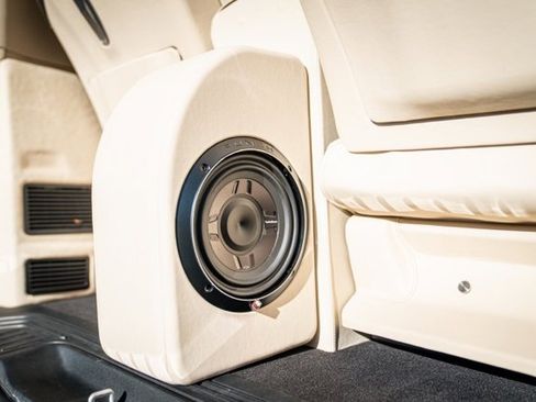 Used 2017 Mercedes-Benz Metris Passenger image 72