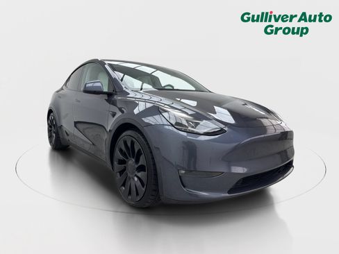 Used 2022 Tesla Model Y Performance AWD/4WD image 13