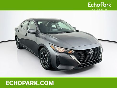 Used 2025 Nissan Sentra SV FWD image 1