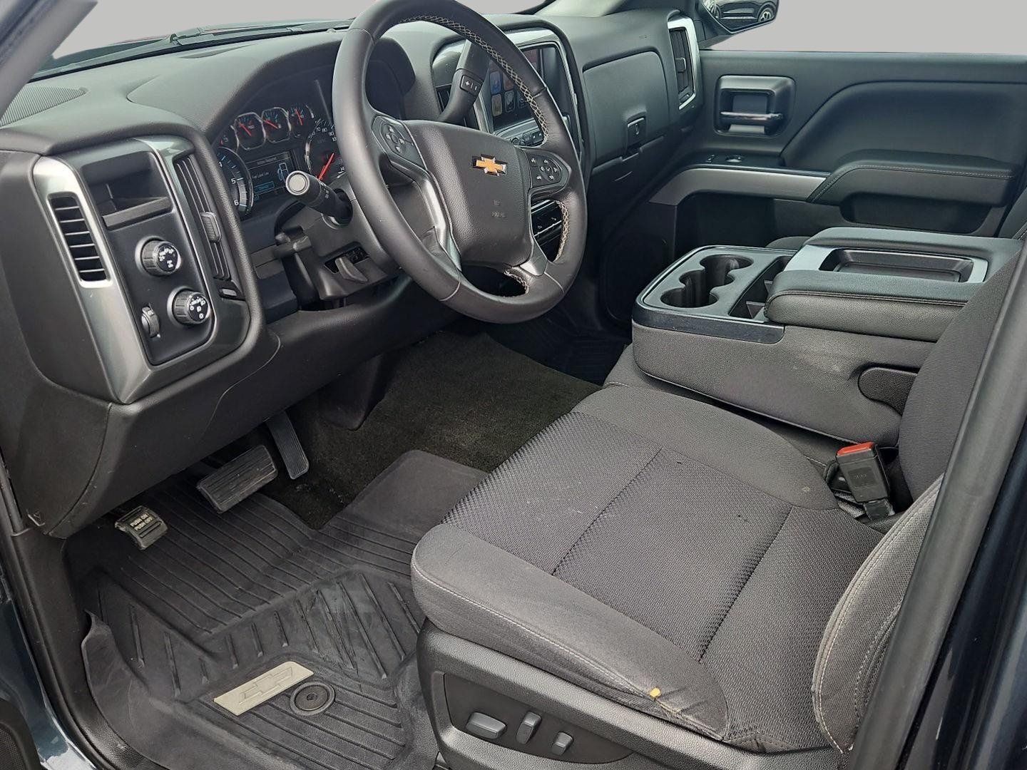 Used 2018 Chevrolet Silverado 1500 LT w/ All Star Edition AWD/4WD image 15