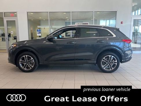 Used 2025 Audi Q5 Premium w/ Convenience Package AWD/4WD image 4