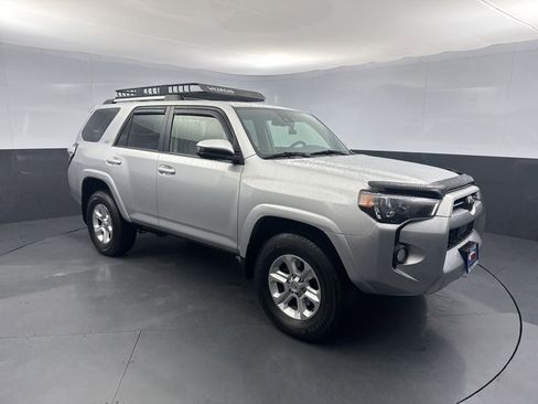 Used 2020 Toyota 4Runner SR5 image 7