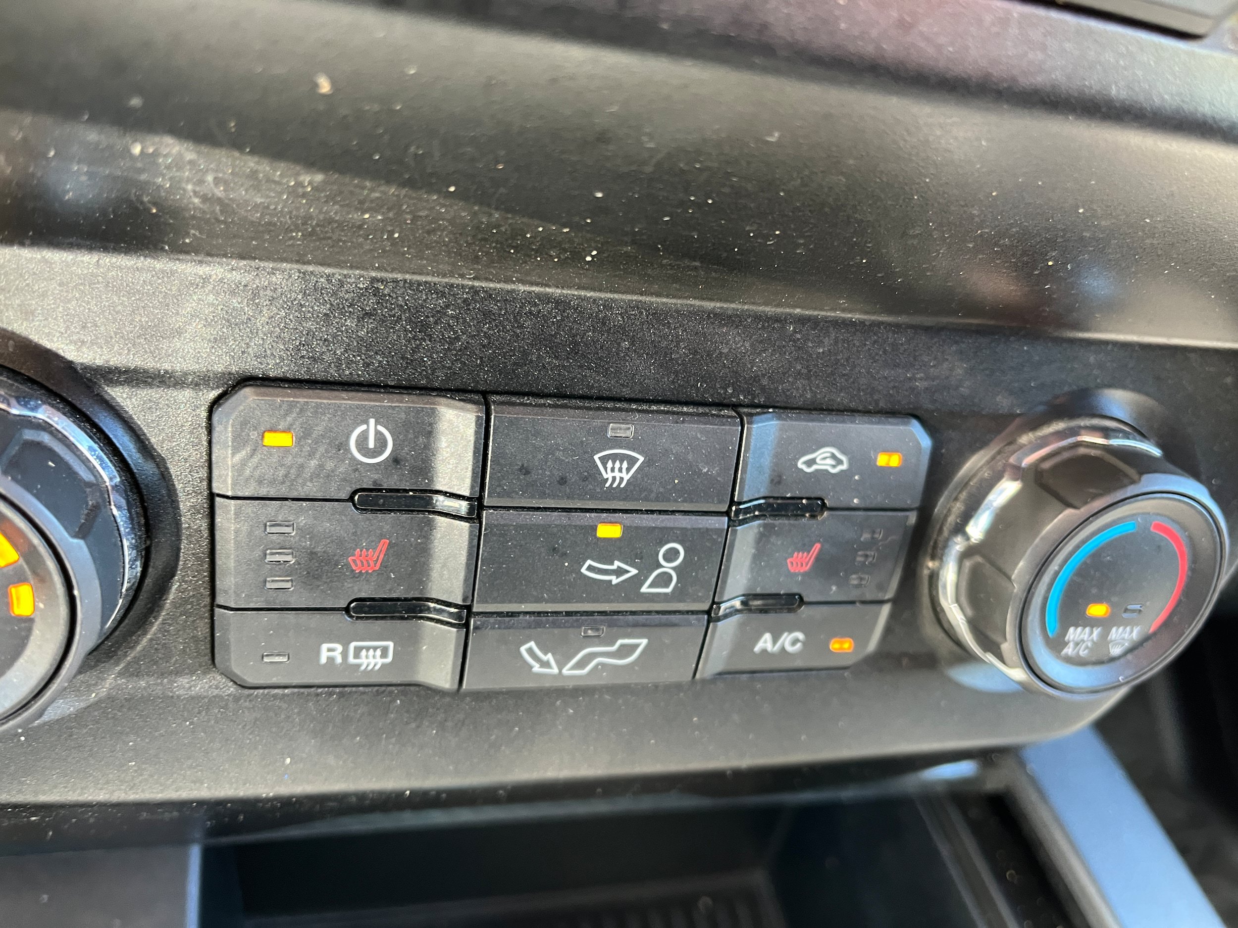 Certified 2020 Ford F150 XLT w/ Equipment Group 302A Luxury AWD/4WD image 25