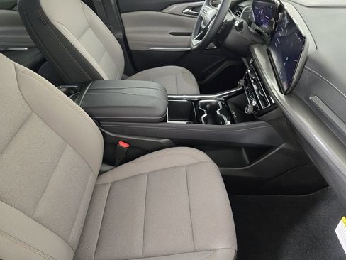 New 2026 Chevrolet Traverse LT w/ Midnight/Sport Edition FWD image 15