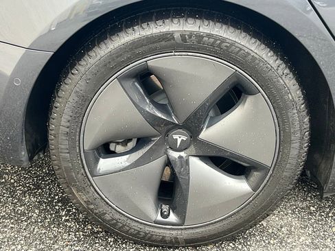Used 2018 Tesla Model 3 Long Range image 29