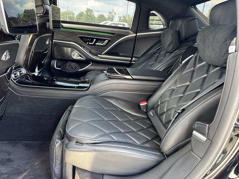 Used 2023 Mercedes-Benz Maybach S 580 4MATIC image 33