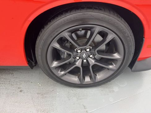 Used 2021 Dodge Challenger R/T Scat Pack RWD image 13